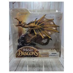 Fire Dragon Clan 3 McFarlane Dragons Quest For Lost King Figure New NIB 2006